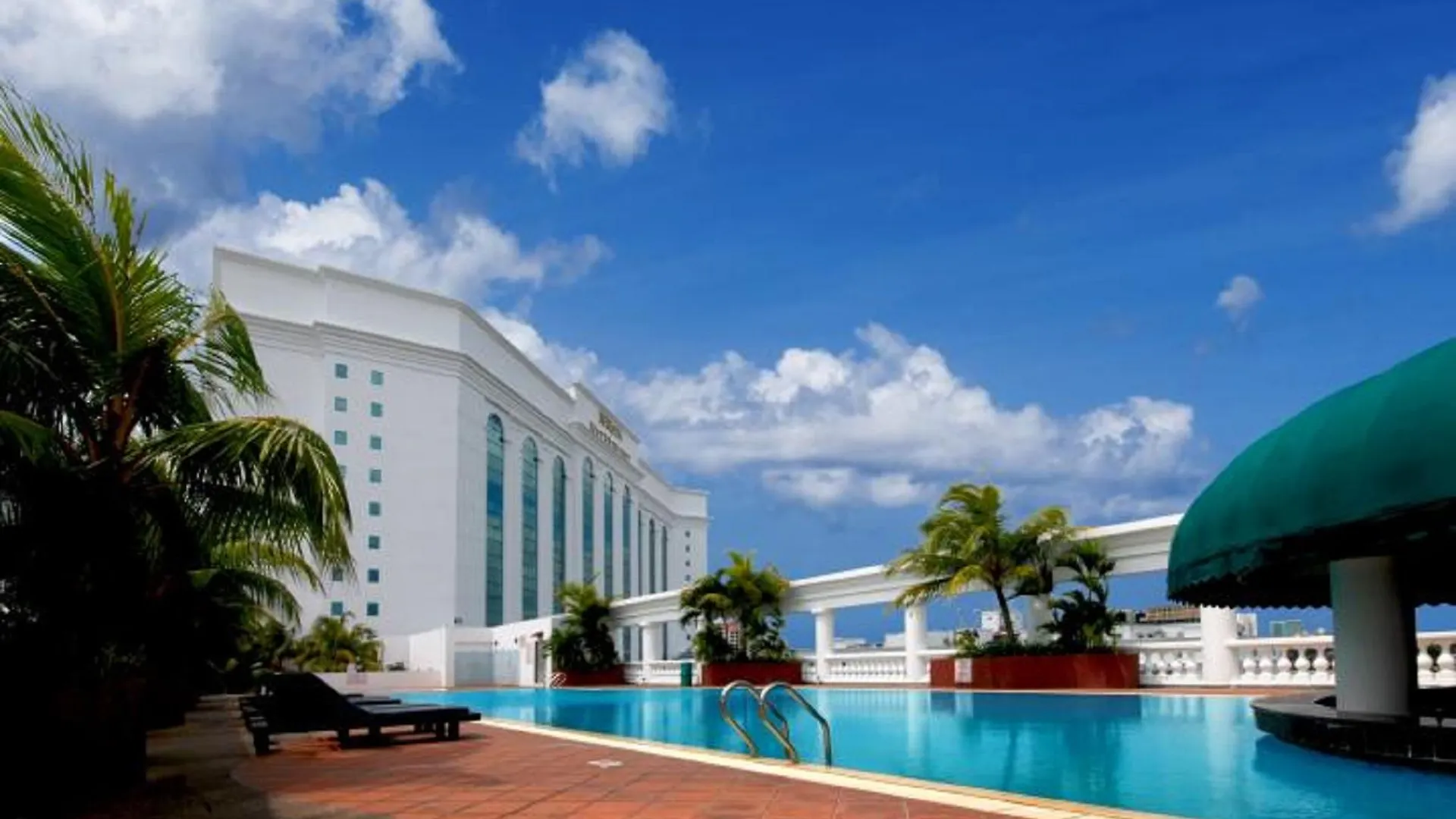 Berjaya Waterfront Hotel, Johor Bahru 4*,
